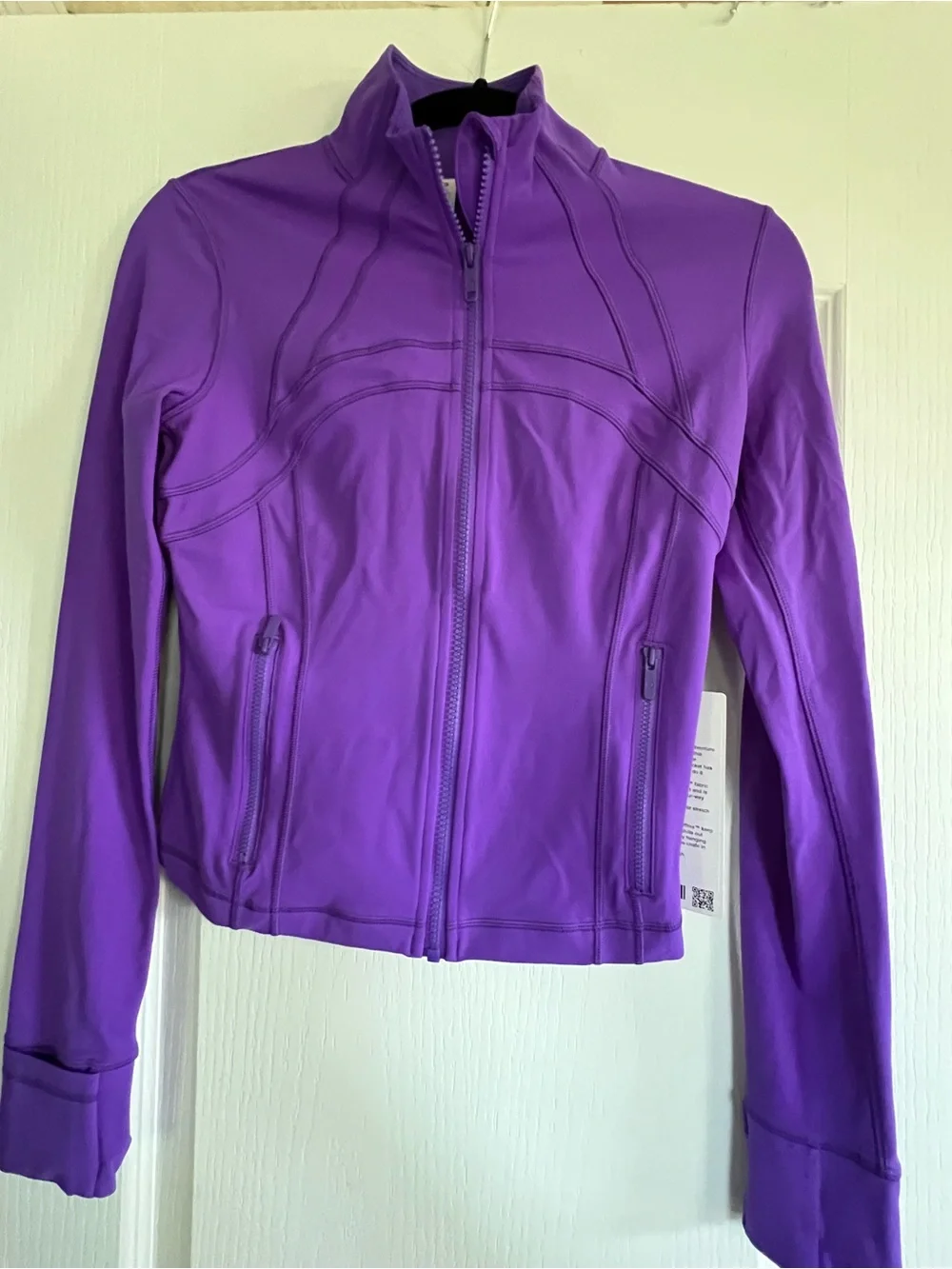 Lululemon cropped define jacket Atomic Purple RARE NWT 6